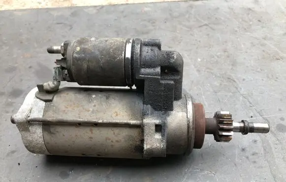 Volkswagen Phaeton Starter motor 07Z911023A