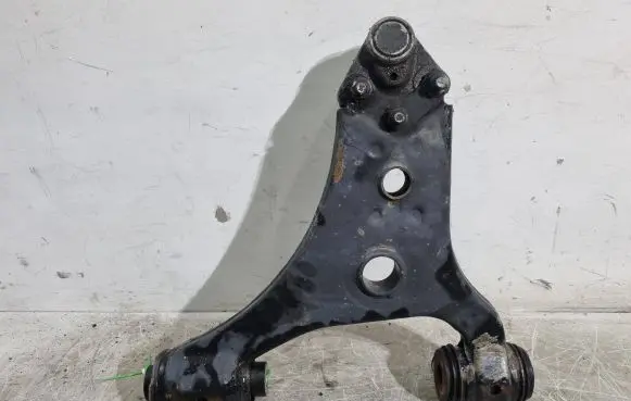 Mercedes-Benz A W169 Front control arm A1693300307