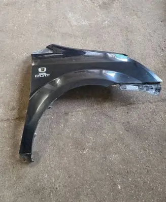 Toyota Corolla Verso AR10 Fender