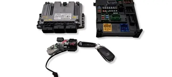 Citroen C4 II Engine ECU kit and lock set 9807885980 9665547480 0281030546