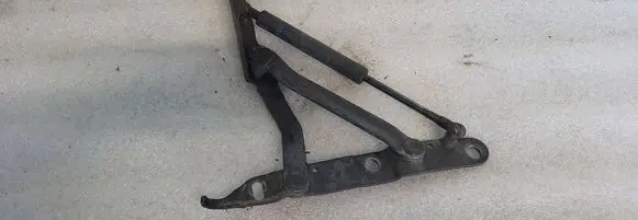 Audi Cabriolet B3 8G Tailgate/trunk/boot hinge 8G0827506
