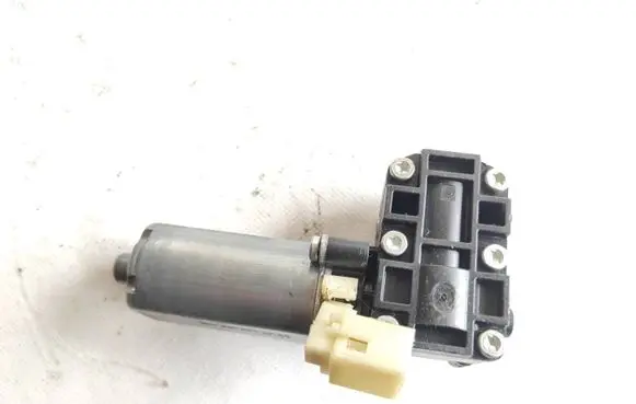 Mercedes-Benz C W205 Steering column adjust motor A2314600225 1802