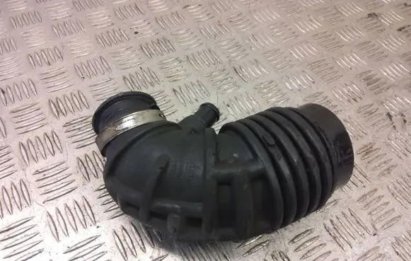 Hyundai i40 Air intake duct part 28140-3Z360