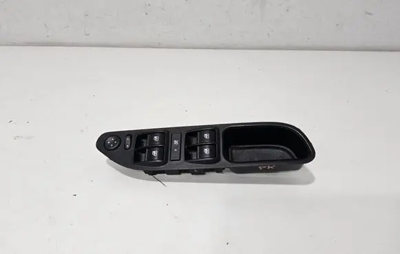 Fiat Tipo Electric window control switch 735631478 7356323530E 735604302