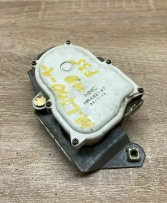 Mitsubishi L200 Central locking motor MR432147