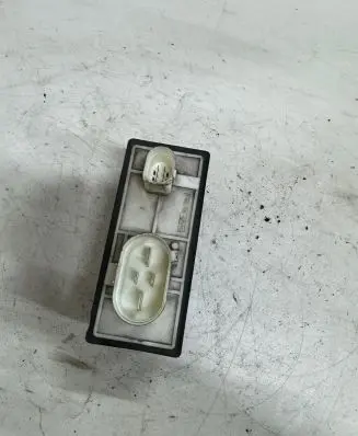 Volkswagen Polo Coolant fan relay 1J0919506M 898967000