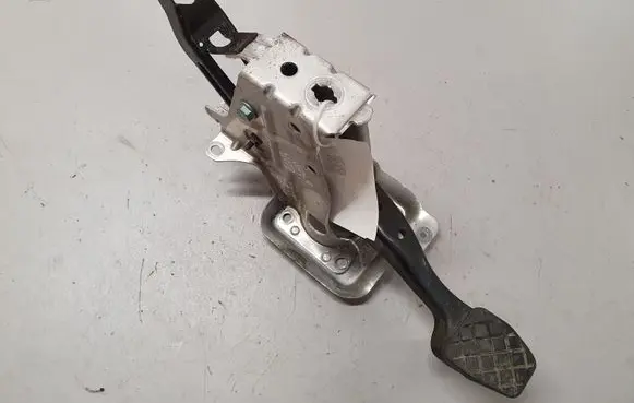 Volkswagen Touran I Brake pedal 1T1721057K