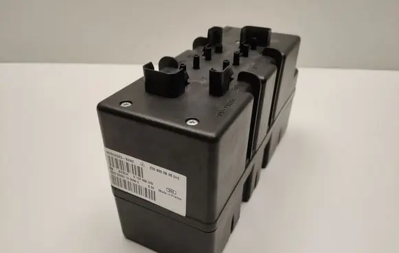 Mercedes-Benz S W220 Door central lock control unit/module A2208000848