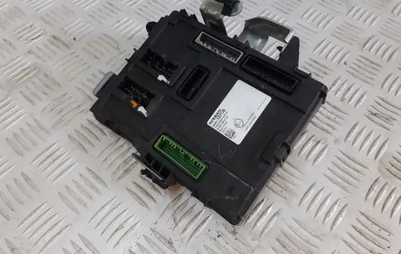 Nissan Pulsar Other control units/modules 284B13ZP0B
