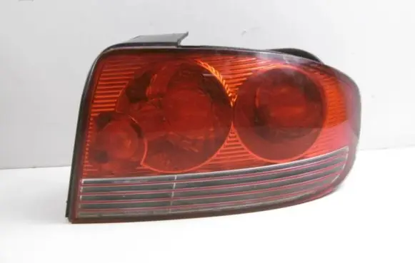 Hyundai Sonata Rear/tail lights 92402-3D0