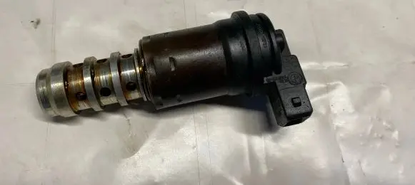 BMW 7 E65 E66 Camshaft vanos timing valve 170732308