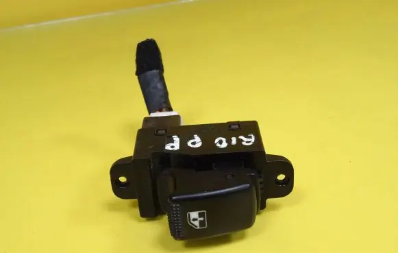 KIA Rio Electric window control switch 935782D000