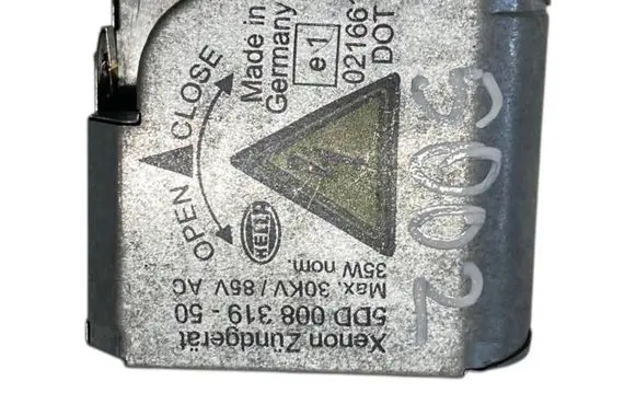 Mercedes-Benz A W169 Headlight ballast module Xenon 5DD00831950