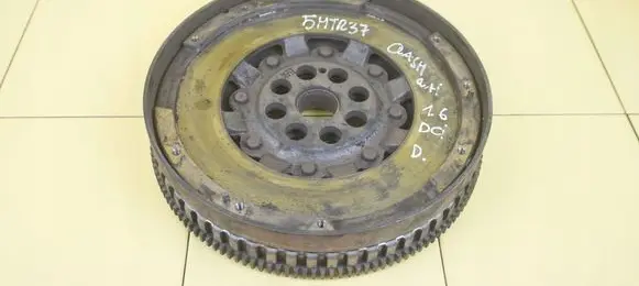 Nissan Qashqai Dual mass flywheel R9M405