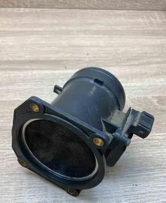 Volkswagen PASSAT B5 Mass air flow meter 058133471 AFH6010B