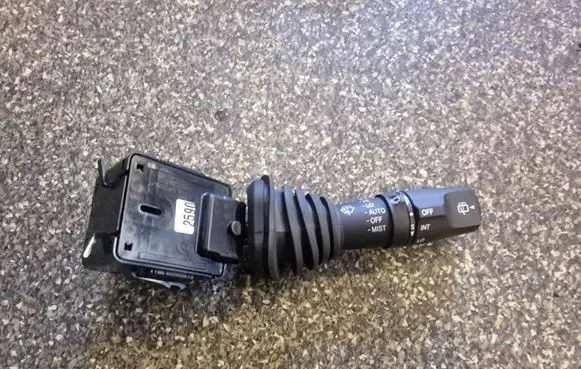 Chevrolet Captiva Wiper control stalk