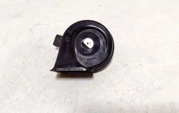 Skoda Octavia Mk2 (1Z) Horn signal 3881157