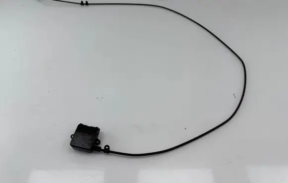 Audi A6 C7 Rear seat cable / handle 361407