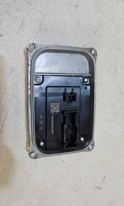 Mercedes-Benz B W247 LED ballast control module A2479004104