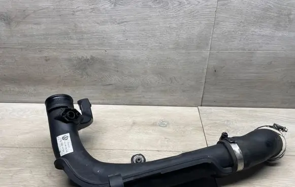 Volkswagen Golf VI Intercooler hose/pipe 1K0145770AE