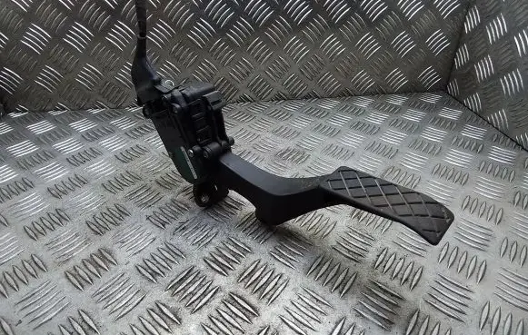 Volkswagen Transporter - Caravelle T5 Accelerator throttle pedal 7H1721503G 6PV008496 6PV00849633