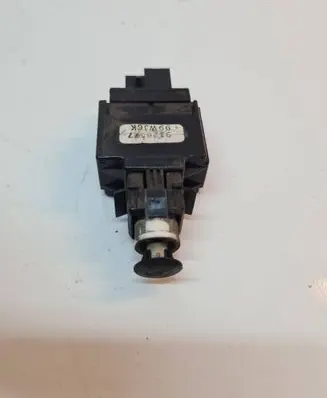 Volvo C70 Brake pedal sensor switch 9128577