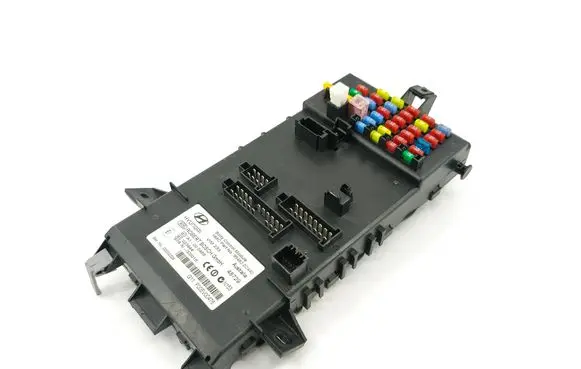 Hyundai Coupe Central body control module 954802C440 F005V00476