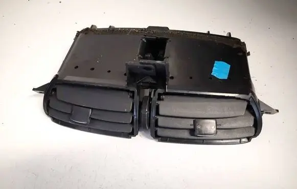 Nissan Almera Tino Dash center air vent grill