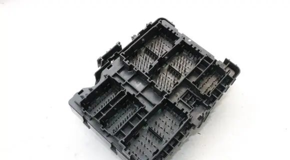 Cadillac Escalade Fuse box set 23200666