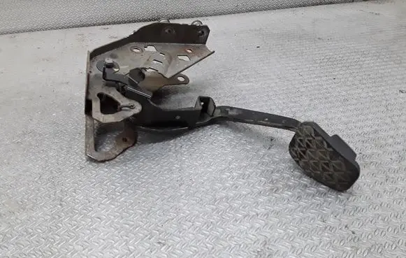Clutch pedal