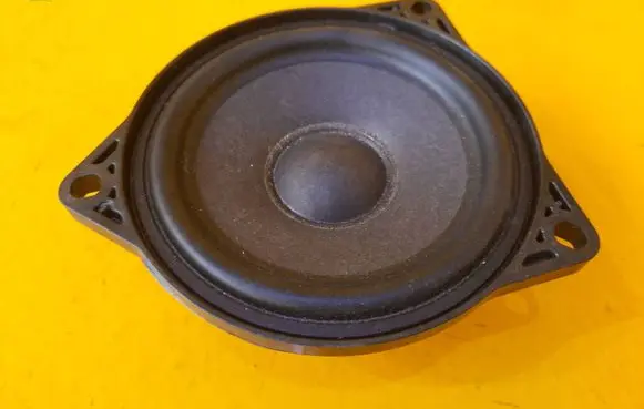 Tesla Model 3 Front door speaker 107974200A