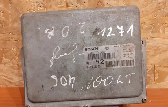 Peugeot 406 Engine control unit/module 0261204066 9624518180