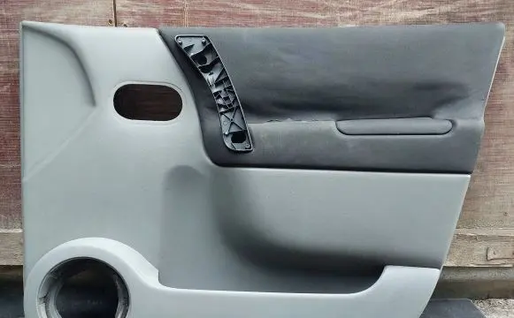 Renault Scenic II - Grand scenic II Front door card panel trim 8200213341 822017 4101002