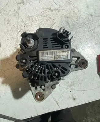Renault Megane III Generator/alternator 8200757870