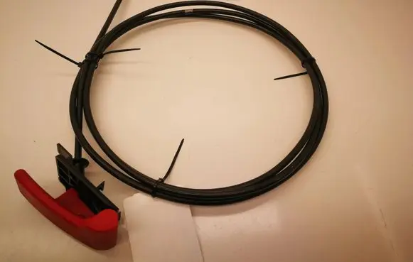 Engine bonnet/hood lock release cable