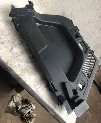 Opel Grandland X Trunk/boot lower side trim panel Yp00025177
