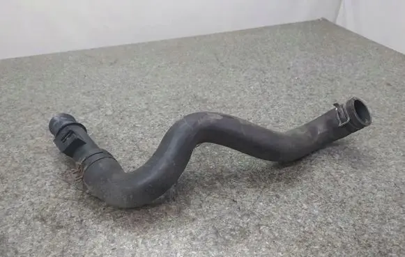 Nissan Qashqai Engine coolant pipe/hose