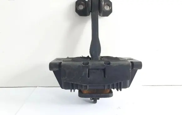 Mercedes-Benz Vito Viano W447 Front door check strap stopper 