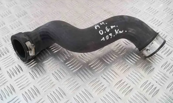 Audi A4 S4 B7 8E 8H Intercooler hose/pipe 8E0145737E