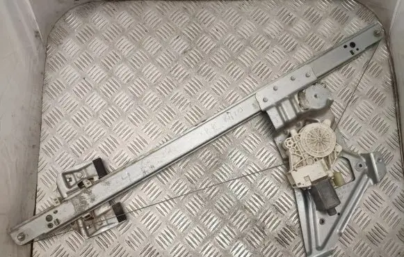 Mercedes-Benz Sprinter W906 Front door electric window regulator A9067200046