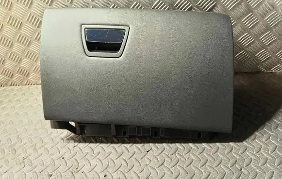 Maserati Quattroporte Glove box 670010224