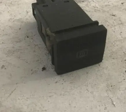 Volkswagen Vento Windscreen/window heater switch 129696011