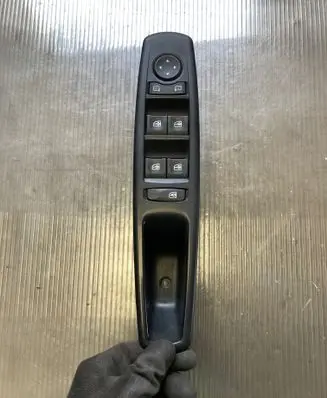 Renault Scenic III - Grand scenic III Electric window control switch 809610016R 027204R
