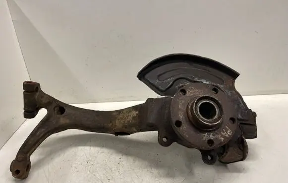 Volkswagen PASSAT B5.5 Front wheel hub