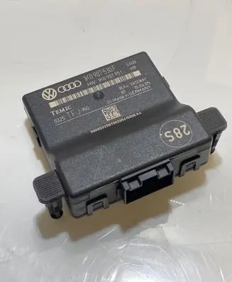 Volkswagen Touran I Gateway control module 1K0907530F 1K0907951 0325TF1NG