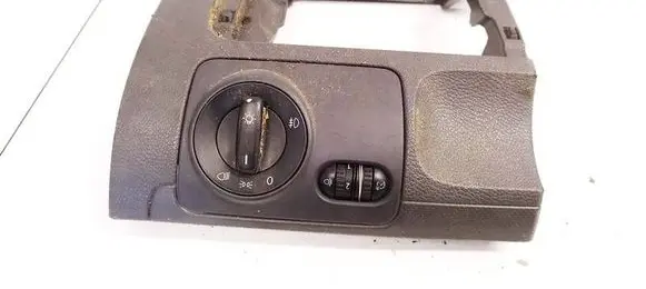 Volkswagen Golf V Light switch 1K2858341
