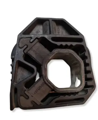 Volkswagen PASSAT B6 Radiator mount bracket 1Z0121367B