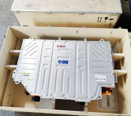 Land Rover Defender Hybrid / electric car battery L8B210B759AD