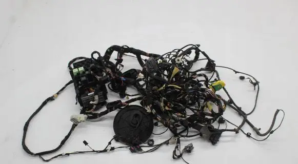 Volkswagen Up EUR ISO radio connector 