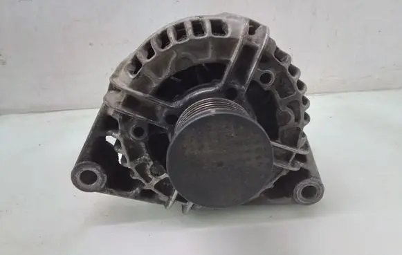 Opel Zafira A Generator/alternator 0986042753